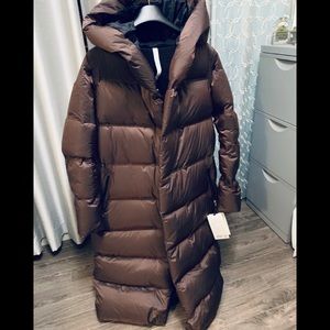 Cloudscape waterproof wrap. Lululemon